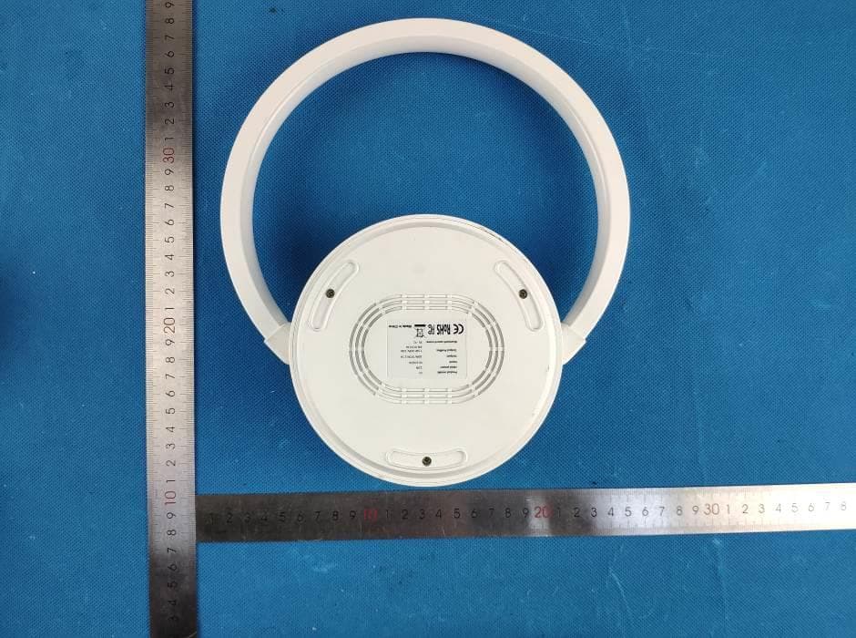 Wireless Charger+Desk lamp+Bluetooth speakers - FCC ID 2AVJX-F2 - SHENZHEN FLYSHINE TECHNOLOGY CO., LTD (3)