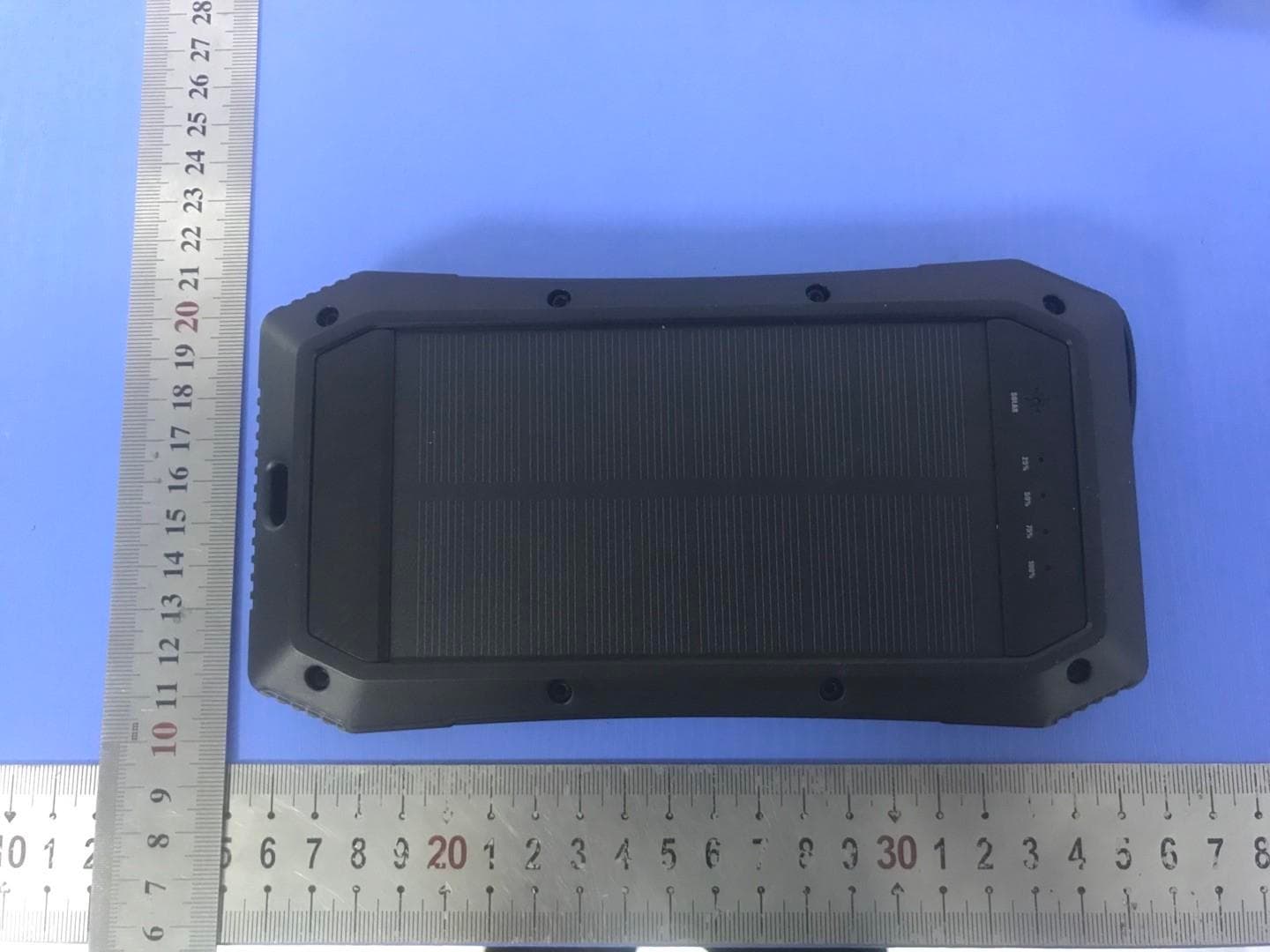SoloForce Solar Wireless Charge Power Bank - FCC ID 2AVK9-30412 - Strong Current Enterprises Limited
