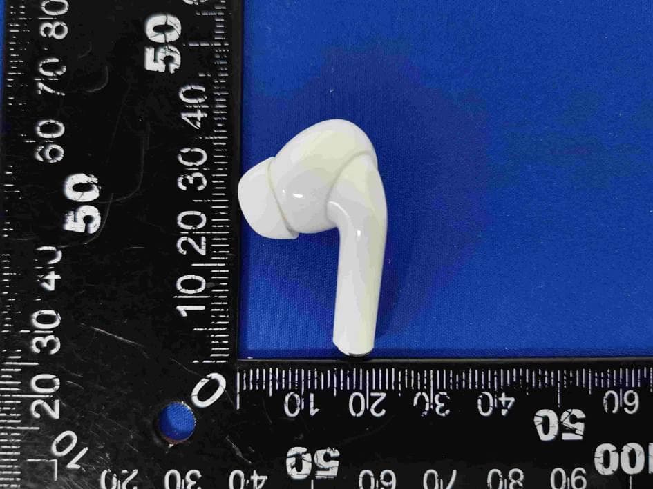 True wireless Earbuds - FCC ID 2AVLI-EP030 - HONGKONG VIMAI TECHNOLOGY CO.,LIMITED (2)