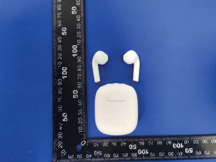 True wireless Earbuds - FCC ID 2AVLI-EP031B - HONGKONG VIMAI TECHNOLOGY CO.,LIMITED (3)