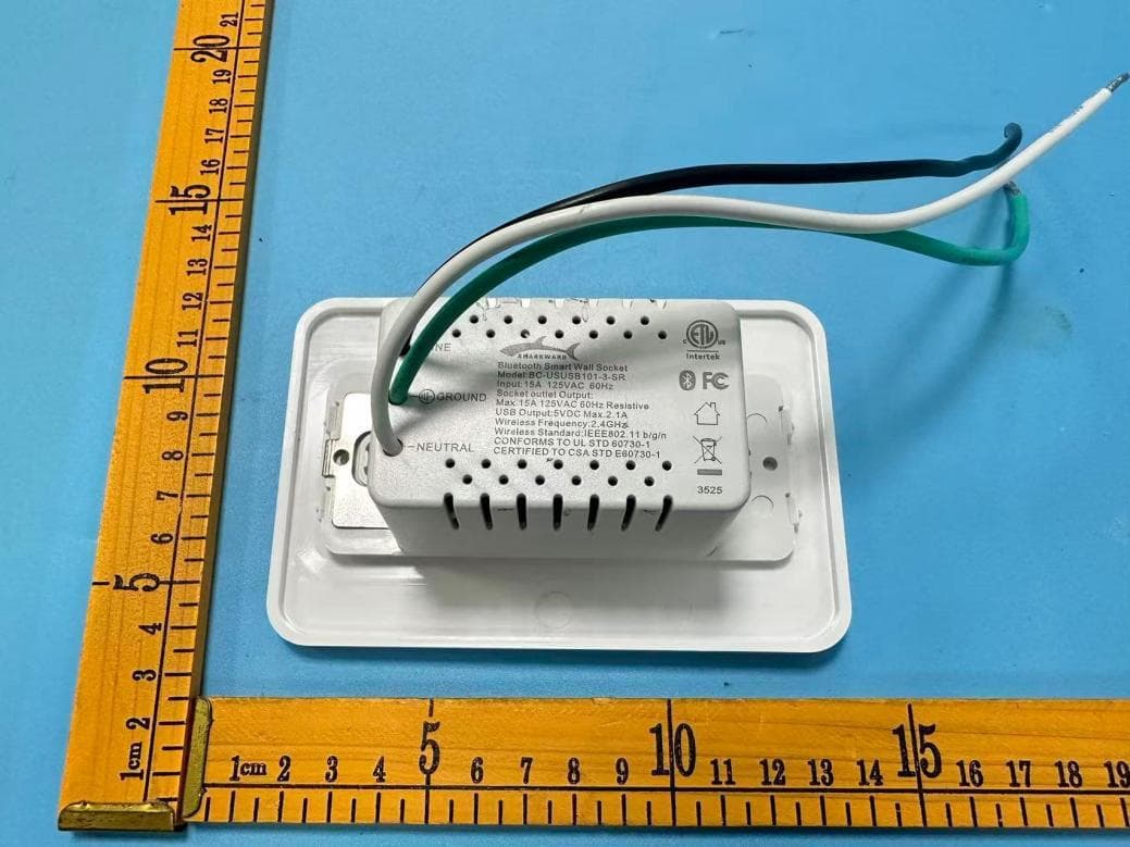 Bluetooth Smart Wall Socket - FCC ID 2AVMOUSB - NINGBO SHARKWARD ELECTRONICS CO.,LTD. (2)