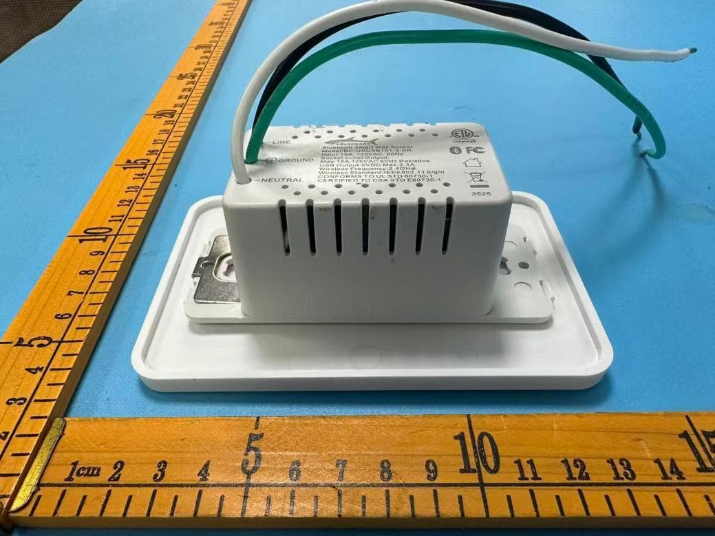 Bluetooth Smart Wall Socket - FCC ID 2AVMOUSB - NINGBO SHARKWARD ELECTRONICS CO.,LTD.
