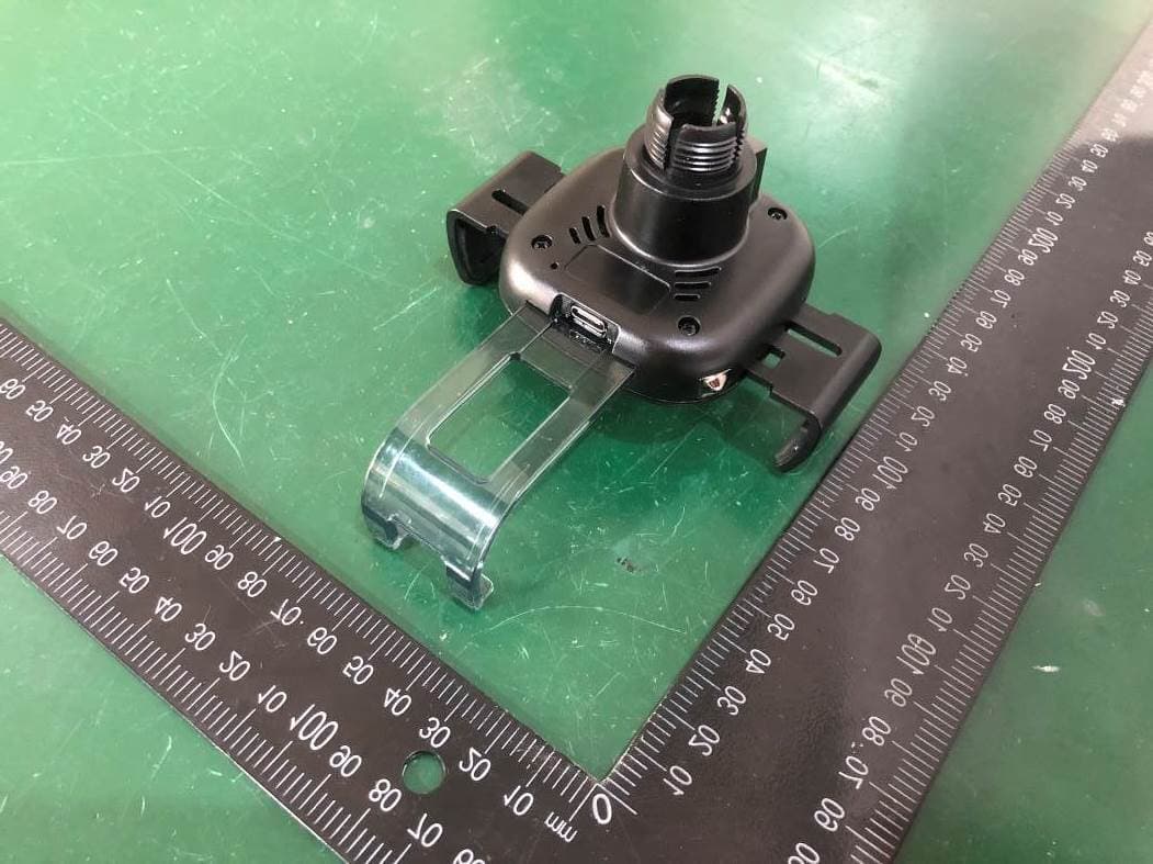 Fast wireless car mount - FCC ID 2AVNTSOG-BAL-DOT - Sinjimoru Co.,Ltd (3)