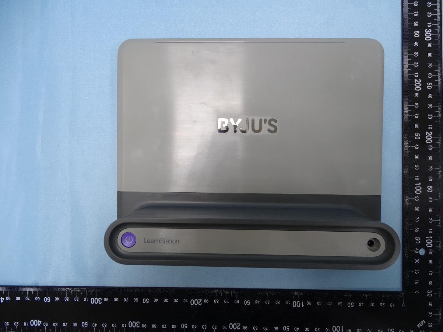 Tablet - FCC ID 2AVRLS10W0 - Tangible Play Inc. (3)