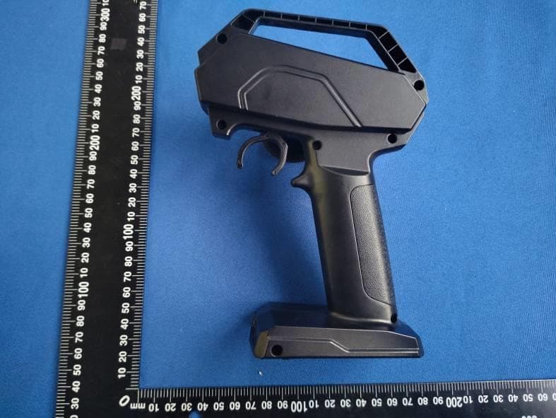 Remote control - FCC ID 2AVRN-KYHT01 - ZHUHAI KYMODEL HOBBY CO., LTD (5)