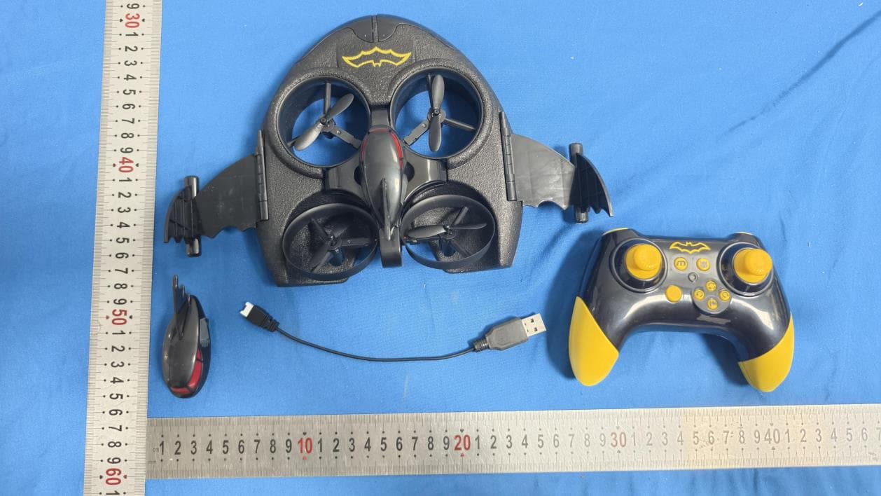 3-in-1 HydroAir RC Racer - FCC ID 2AVRVBMDR3100 - DP AUDIO VIDEO LLC