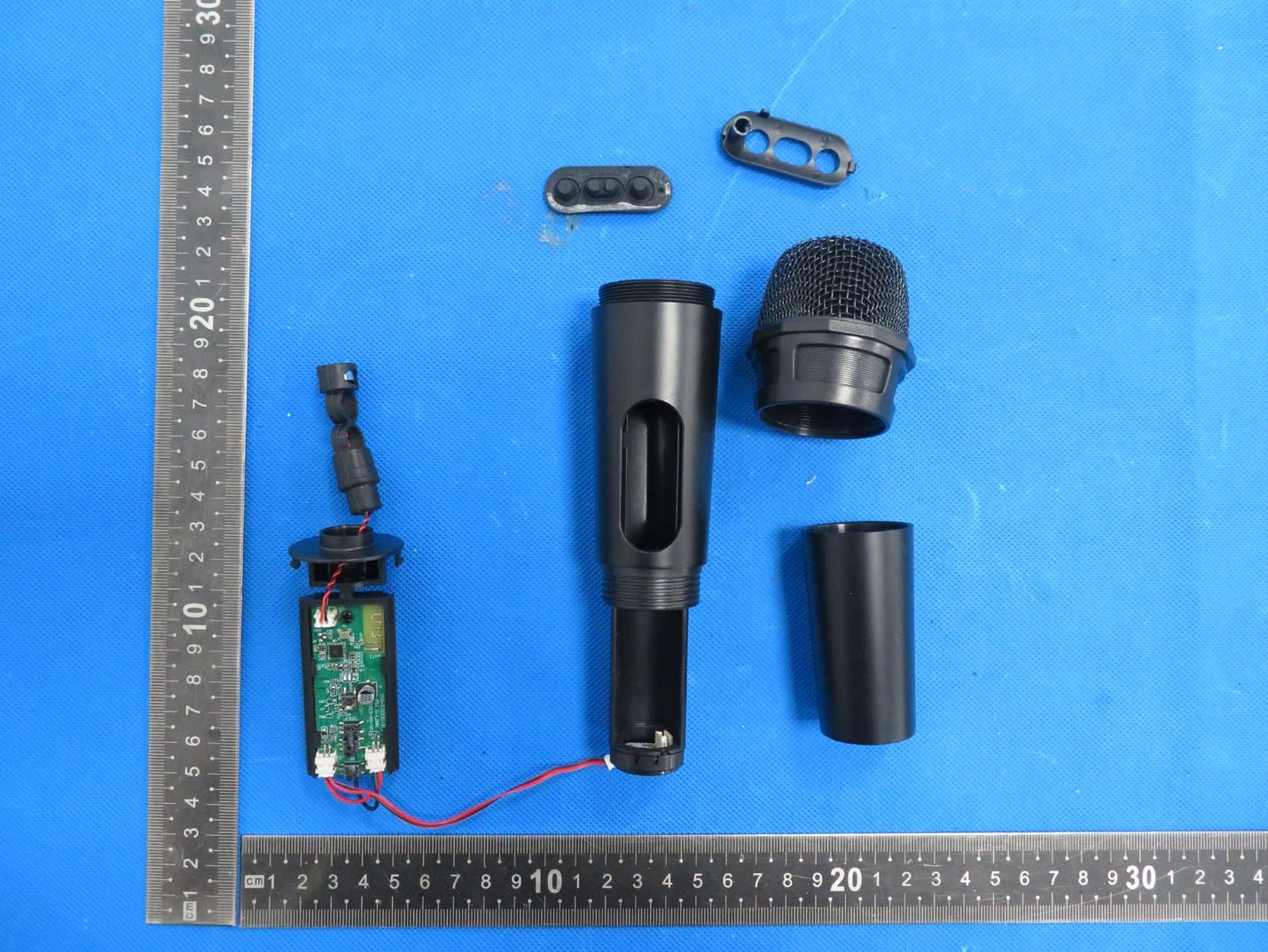 Wireless Microphone - FCC ID 2AVRVET2290M - DP AUDIO VIDEO LLC (4)
