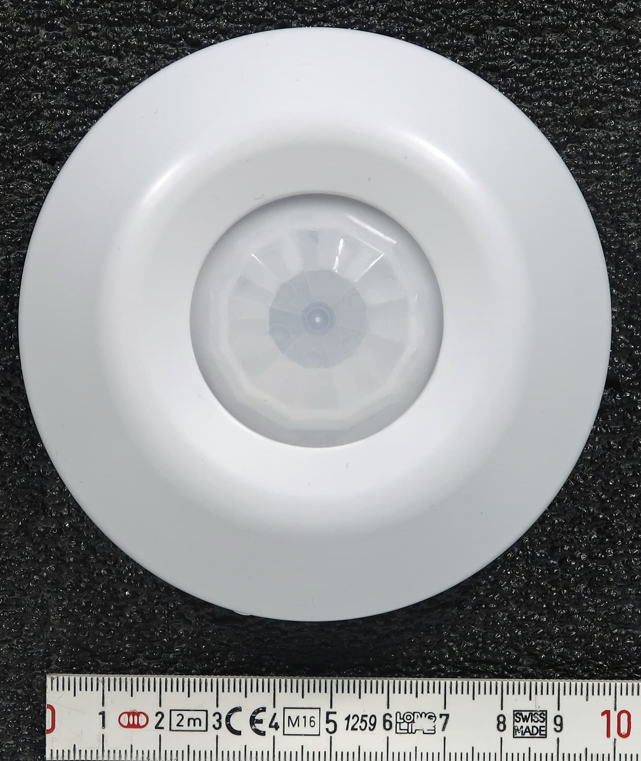 Wireless Ceiling Mount Sensor - FCC ID 2AVRY-SWX0002 - BLP Technologies, Inc. (3)
