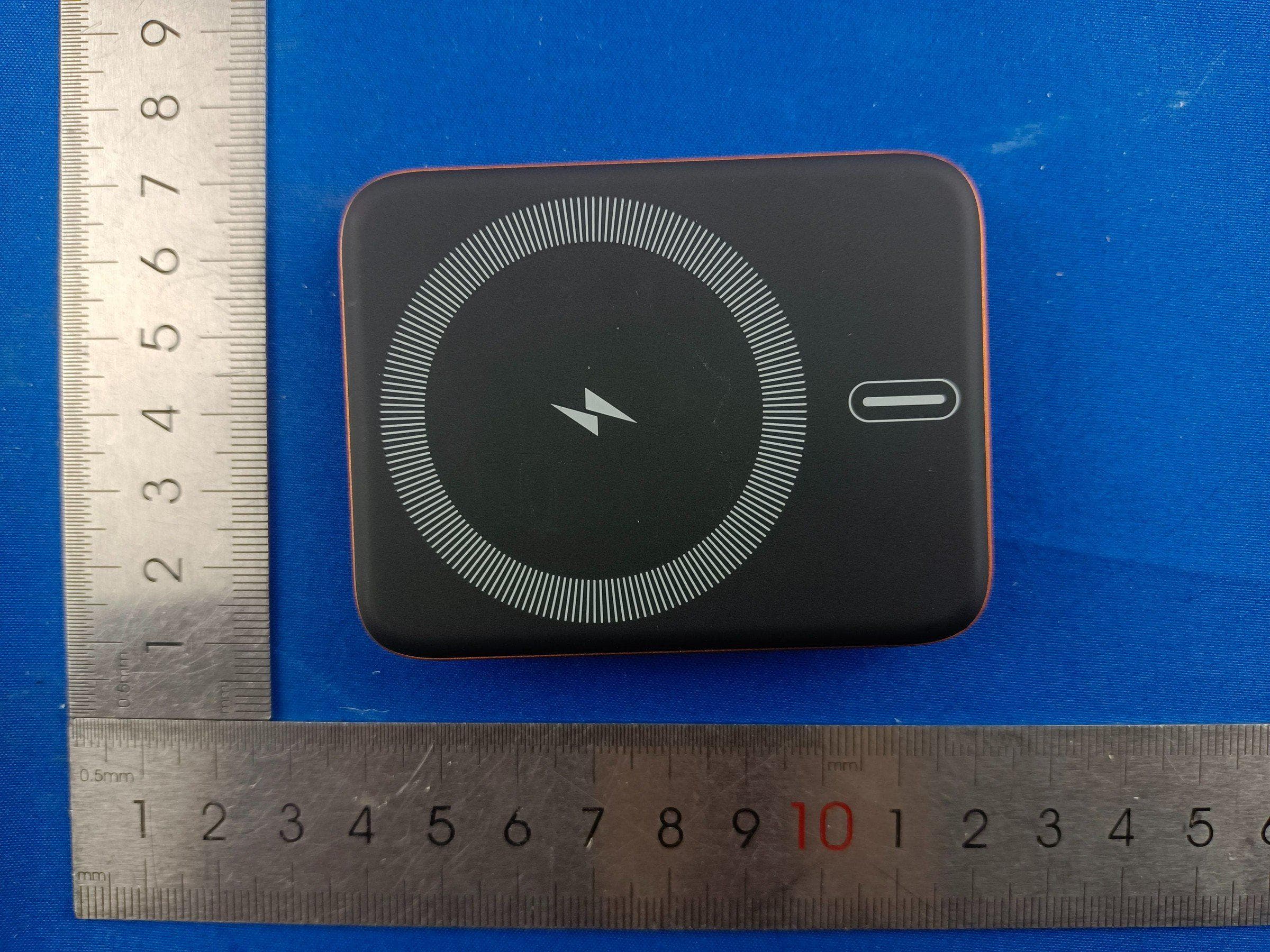 Wireless Power Bank - FCC ID 2AVSB-P50 - Shenzhen Mgctech Co.,Ltd. (4)