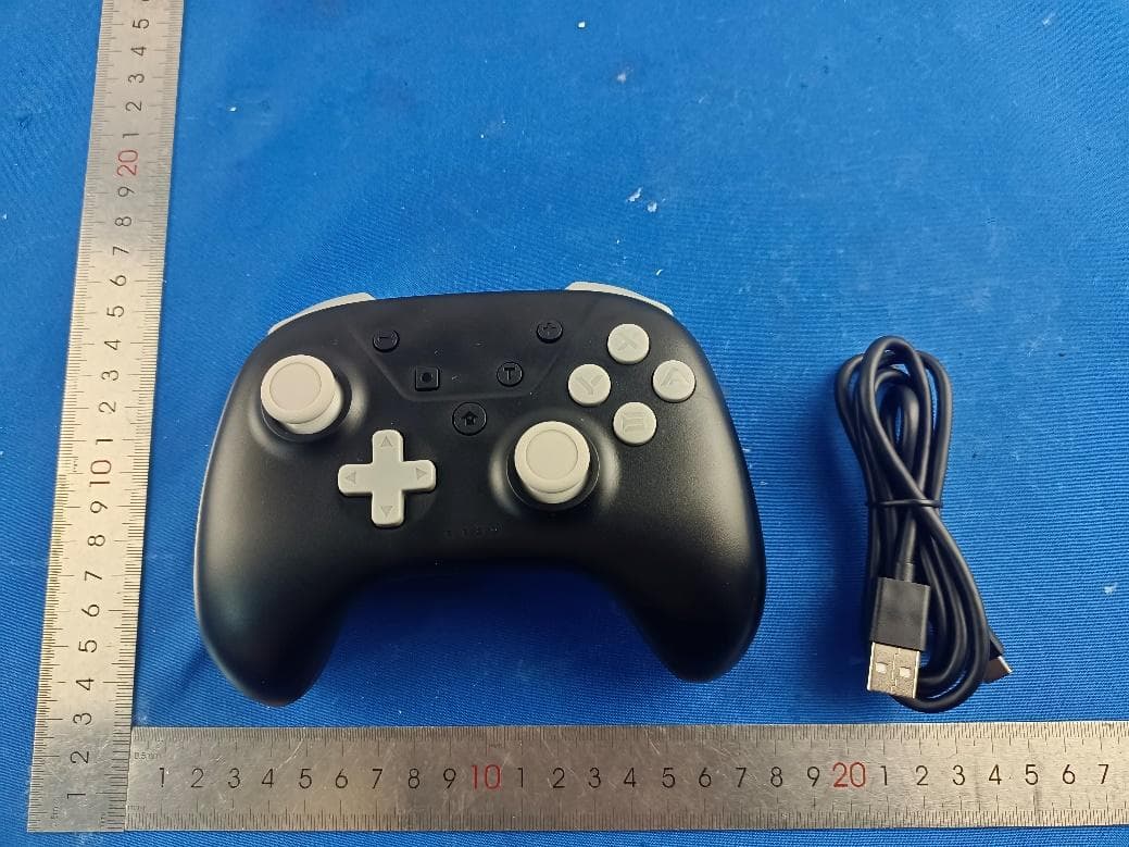Wireless Game Controller - FCC ID 2AVT2-445932 - Dongguan 3e electronics Co.,Ltd