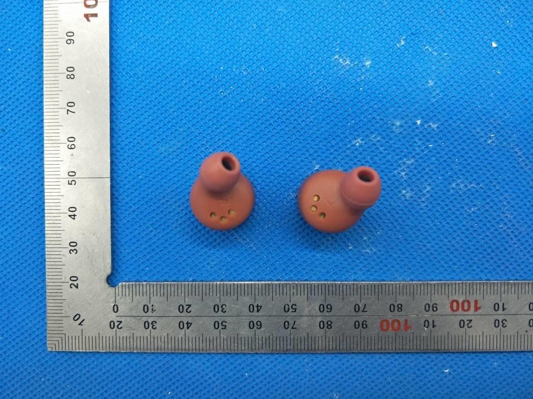 True Wireless Earbuds - FCC ID 2AVTM-TT2107 - TT Innovation Technology (HK) Co., Ltd. (2)