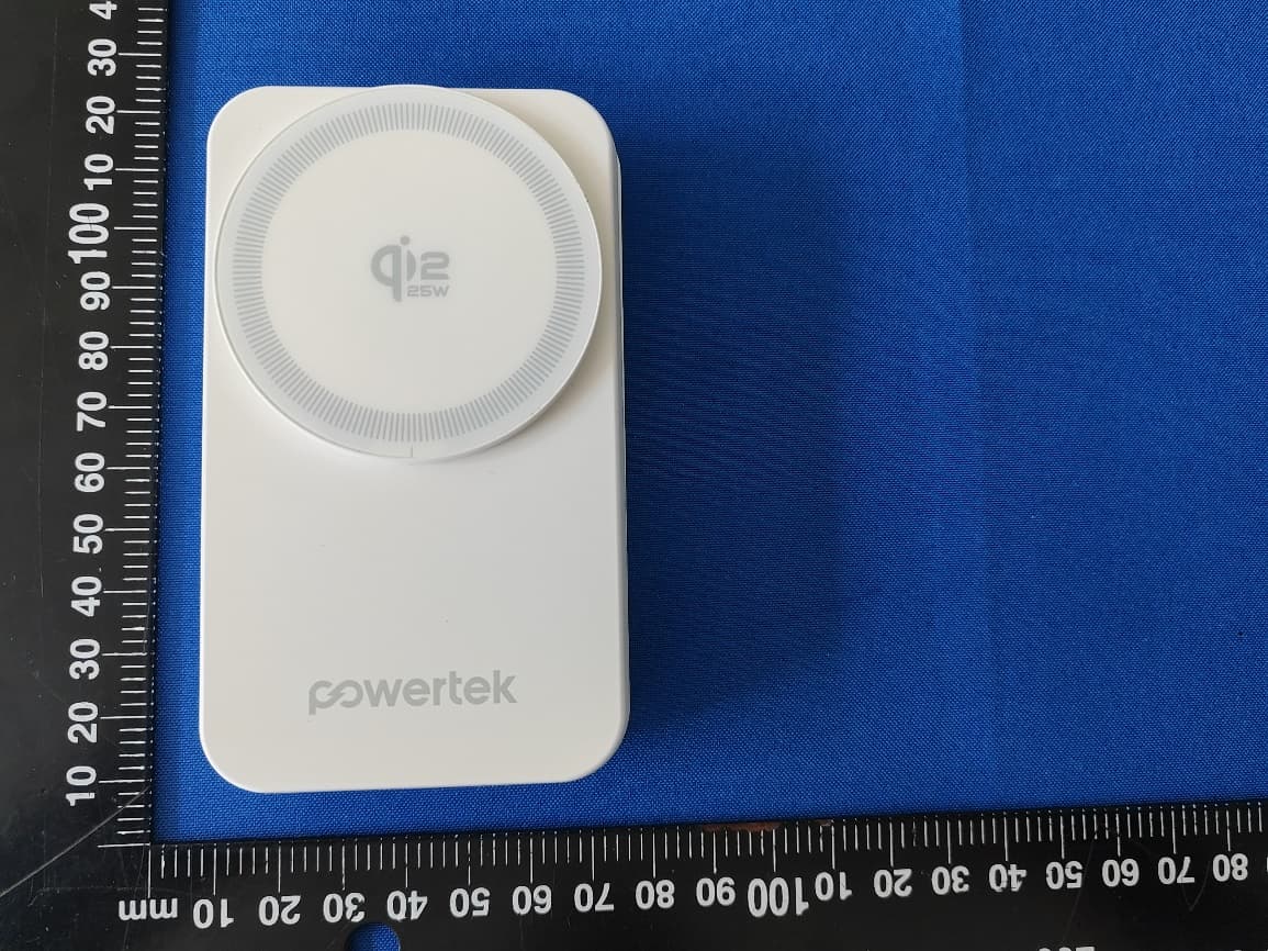 3 in 1 Wireless charger - FCC ID 2AVV6-827371 - Liquipel Protection LLC