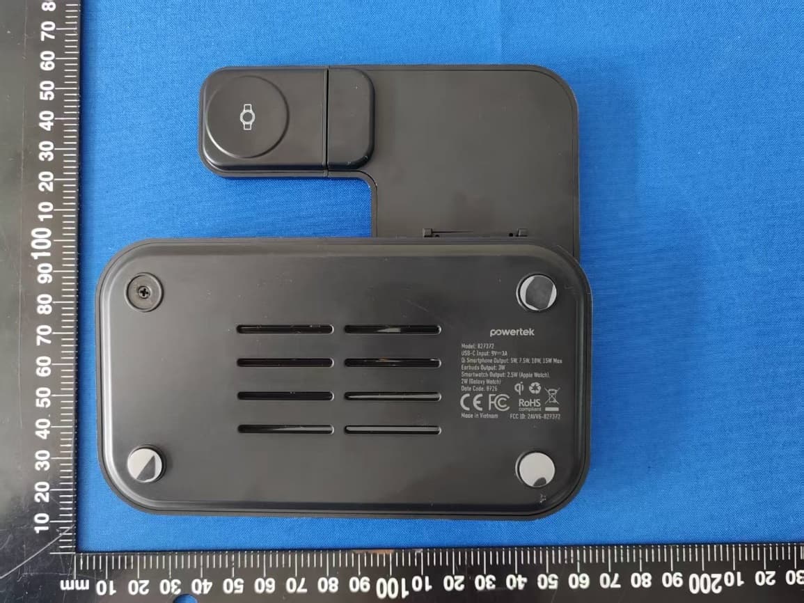 3 in 1 Wireless charger - FCC ID 2AVV6-827372 - Liquipel Protection LLC (2)