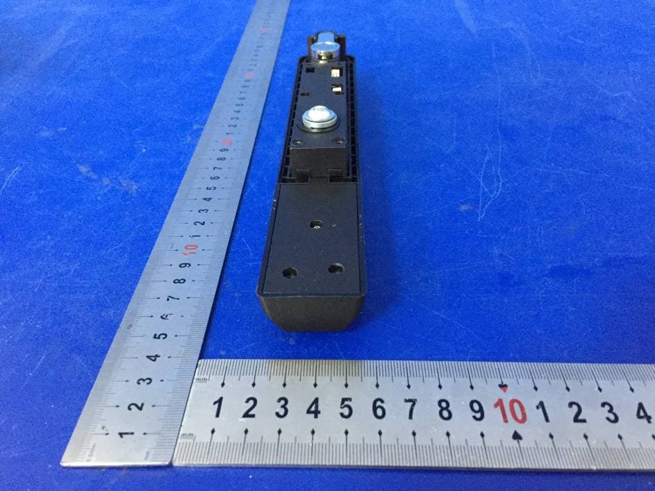 eHandle - FCC ID 2AVVS-EH01 - CIS GLOBAL L L C (3)