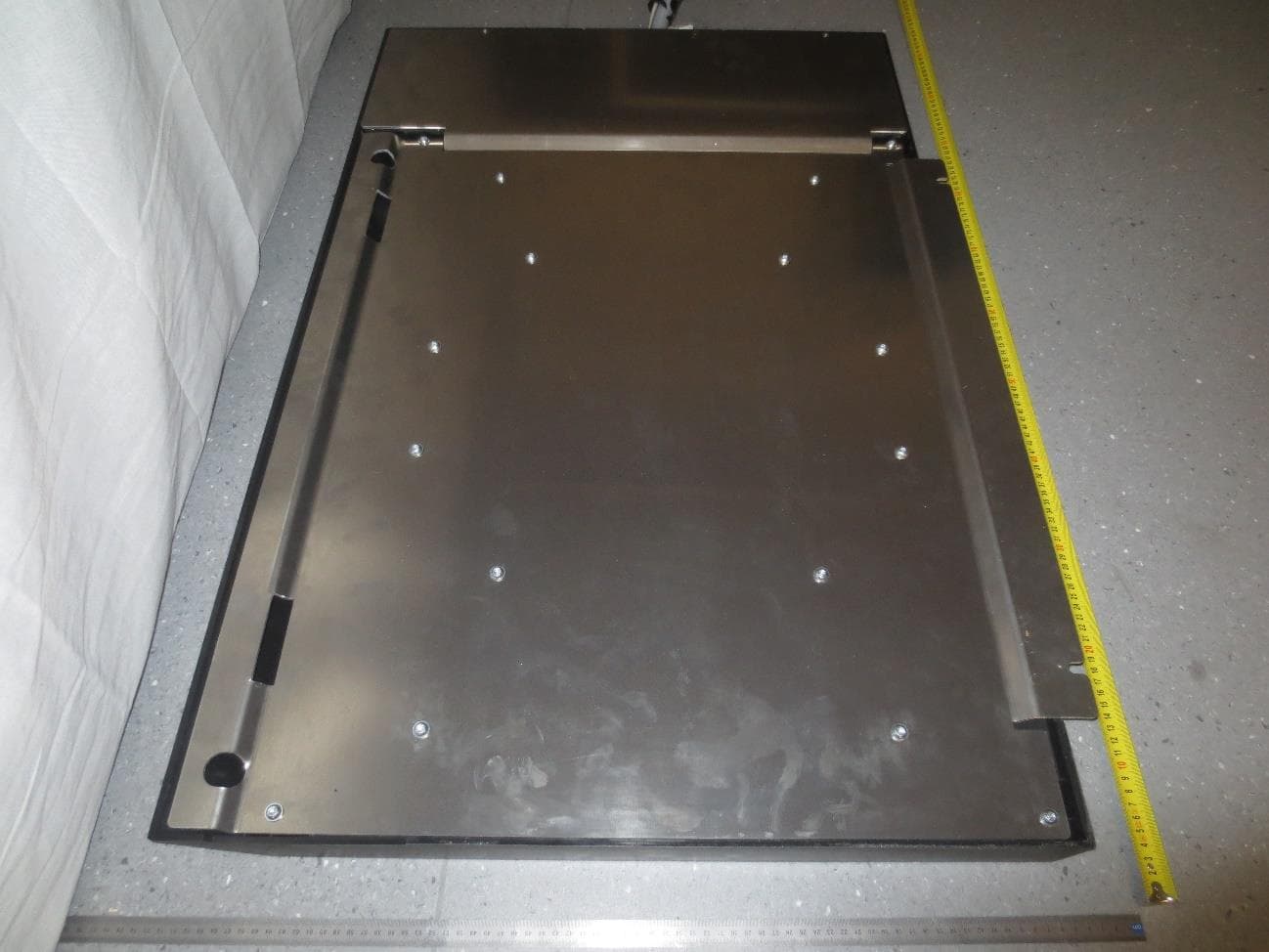 Wireless Charger Primary Pad - FCC ID 2AVWKWPU30KW - DELTA ENERGY SYSTEMS (GERMANY) GMBH (5)