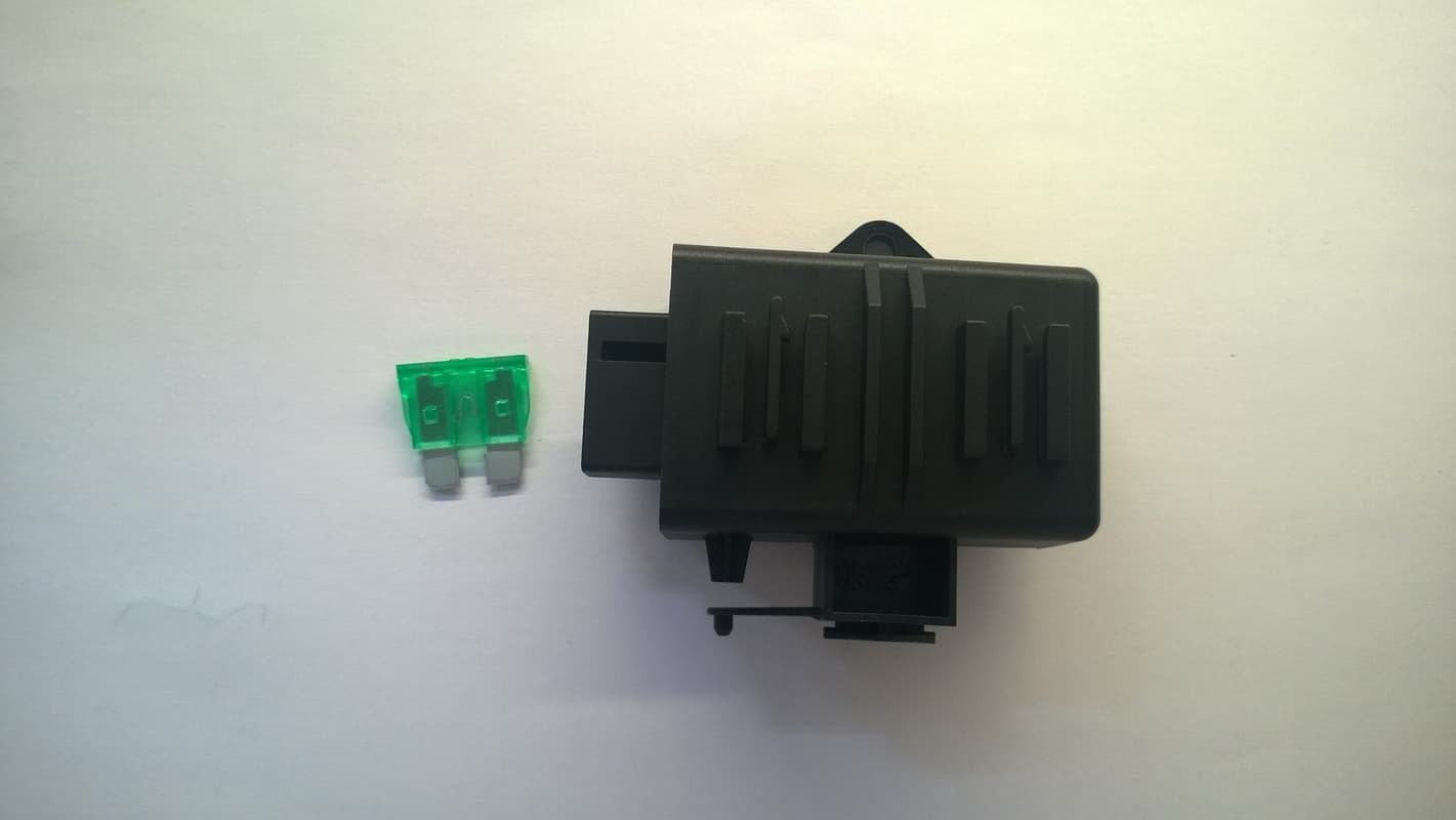 Wireless Seat Belt Reminder - Car Unit - FCC ID 2AVXWWSBRC001 - AEV spol. s r.o. (5)
