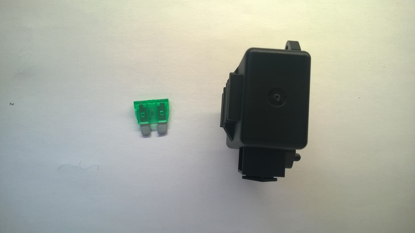Wireless Seat Belt Reminder - Car Unit - FCC ID 2AVXWWSBRC001 - AEV spol. s r.o. (3)
