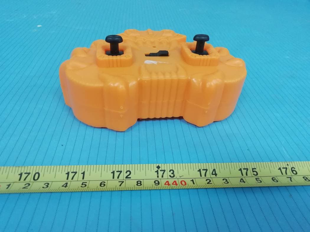 TIGER TWISTER (Controller) - FCC ID 2AVYA-AF24G20 - Speed Well International Industrial Ltd. (4)