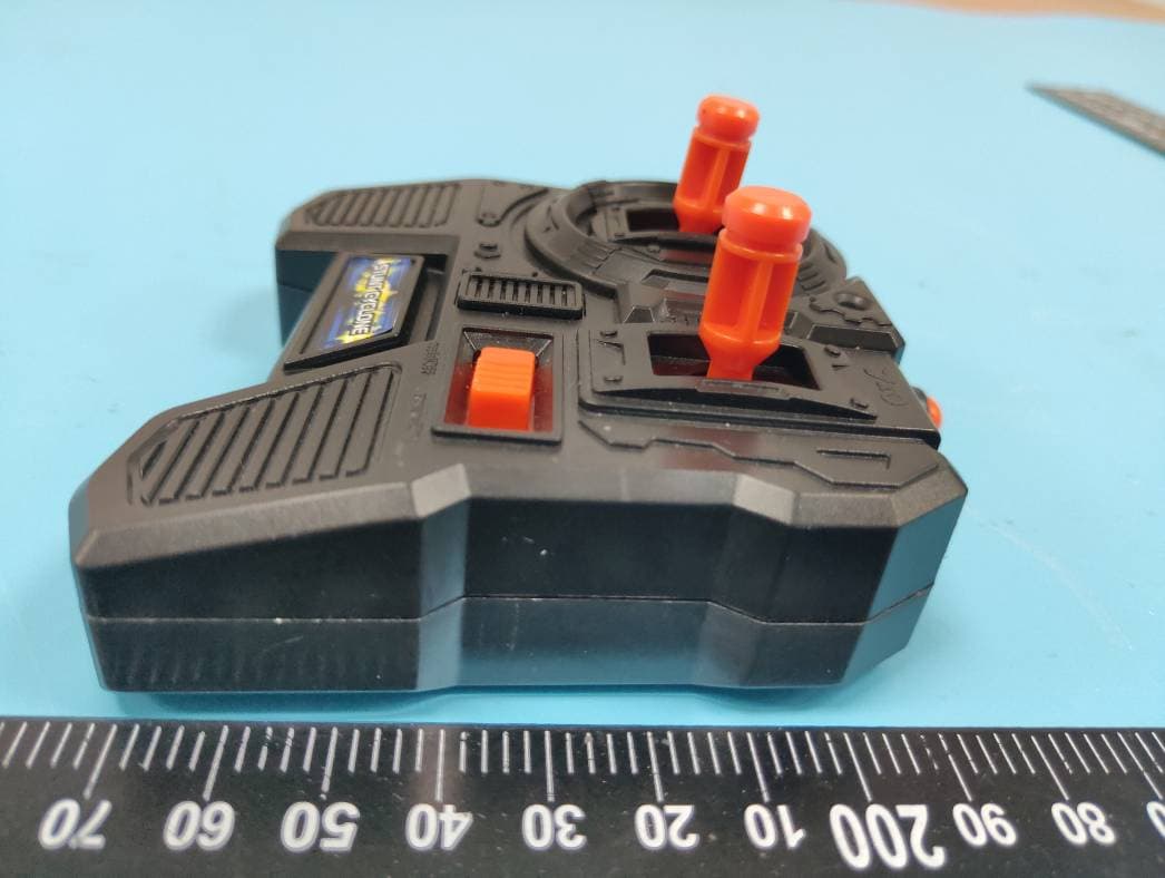 RC CLAW TUMBLING WHEELER (Controller) - FCC ID 2AVYA-FD24G20 - Speed Well International Industrial Ltd. (2)