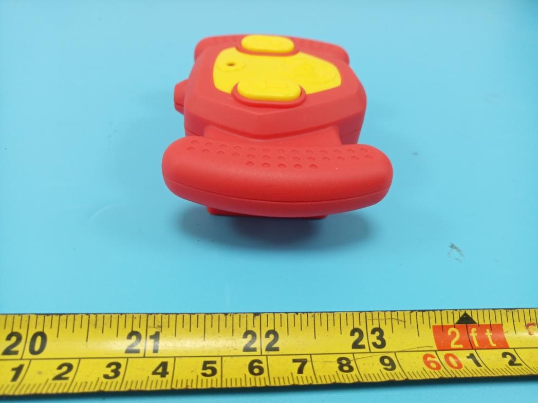 Preschool RC VEHICLE (Controller) - FCC ID 2AVYA-KC24G20 - Speed Well International Industrial Ltd. (4)