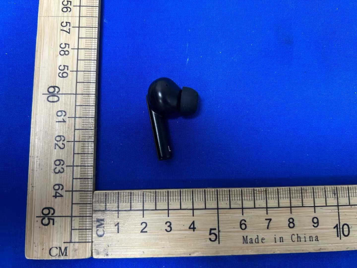 True Wireless Earphone - FCC ID 2AVYG-ZIP19 - Yibai Science & Technology (Shenzhen) Co., Ltd. (3)