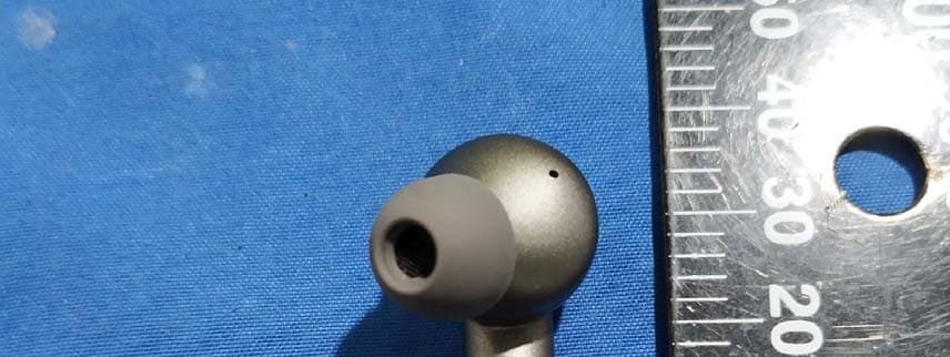 True Wireless Earphone - FCC ID 2AVYG-ZIP20 - Yibai Science & Technology (Shenzhen) Co., Ltd. (3)