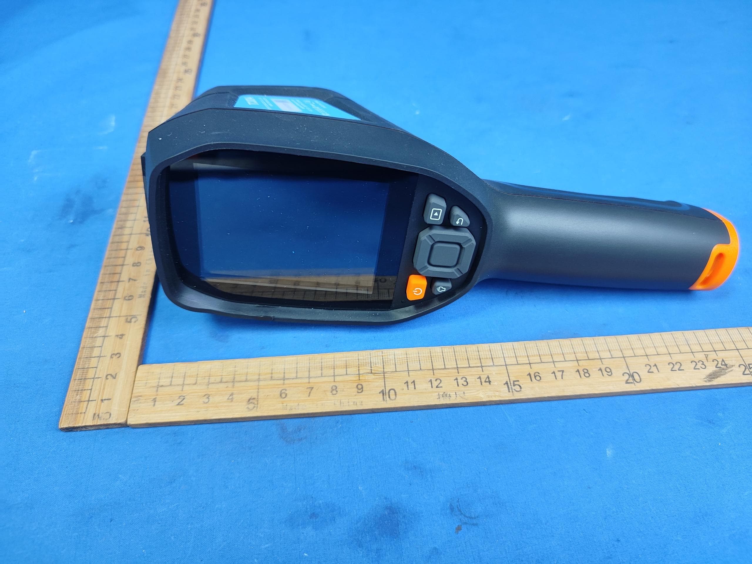 Handheld Thermal lmaging Camera - FCC ID 2AVYW-TC004N - TOPDON TECHNOLOGY Co., Ltd. (2)