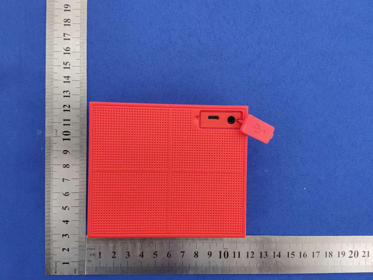 Wireless Speaker - FCC ID 2AW22-FUNKY - PROZIS.COM, S.A.