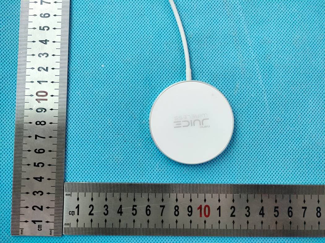 Fast Wireless Charger - FCC ID 2AW54-Q20 - Shenzhen Blue Times Technology Co.,Ltd (2)