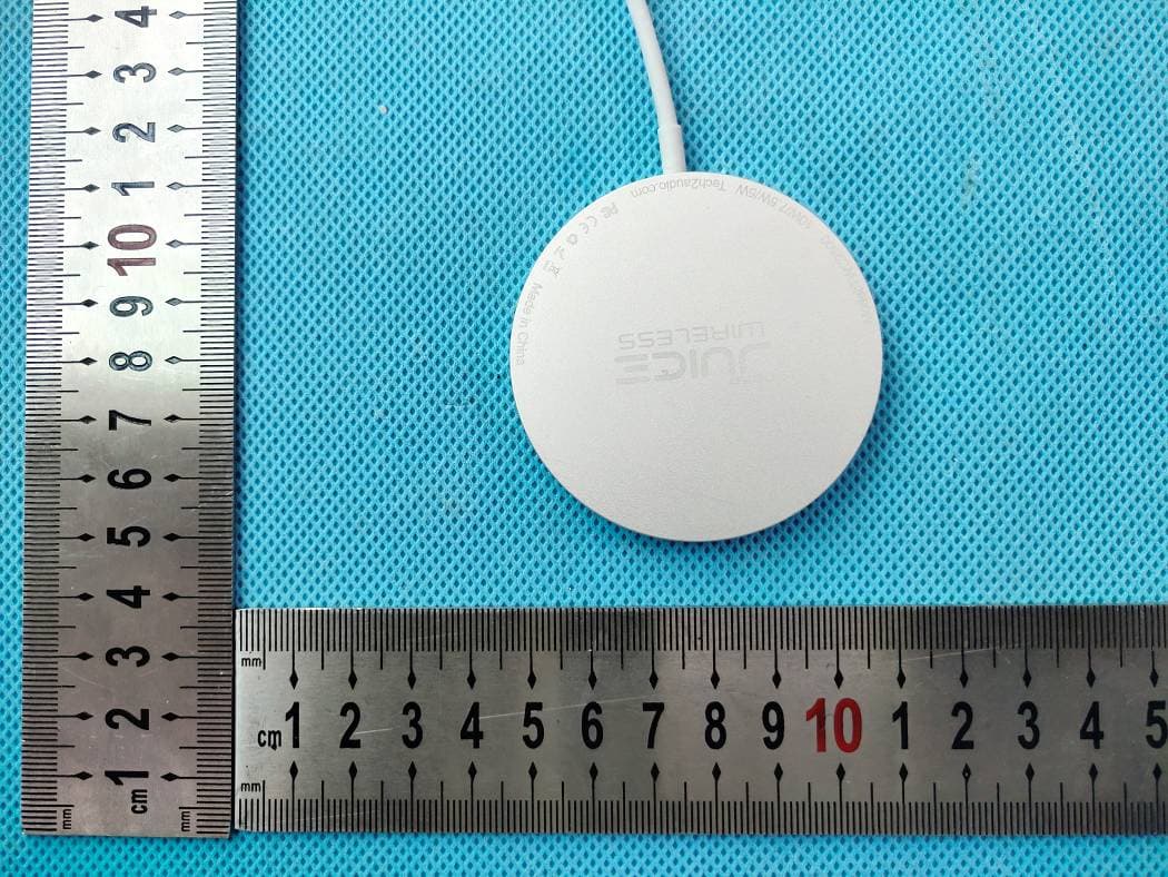 Fast Wireless Charger - FCC ID 2AW54-Q20 - Shenzhen Blue Times Technology Co.,Ltd (3)