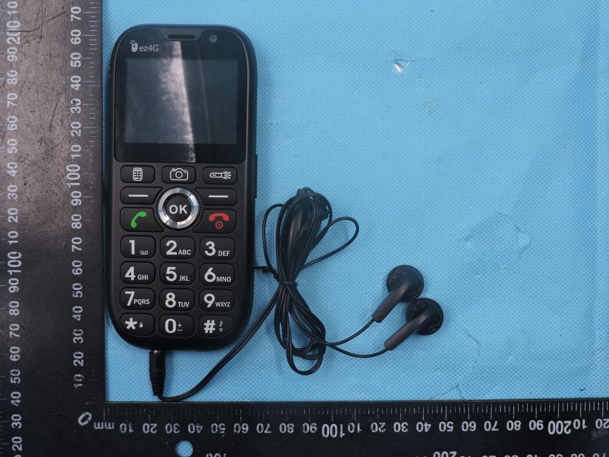 4G phone - FCC ID 2AW56-EZ4G - Excellus Communications, LLC
