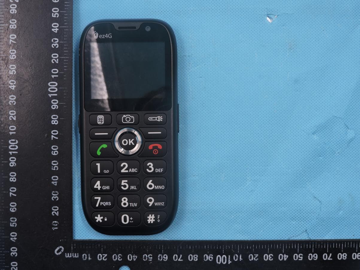 4G phone - FCC ID 2AW56-EZ4G - Excellus Communications, LLC (2)