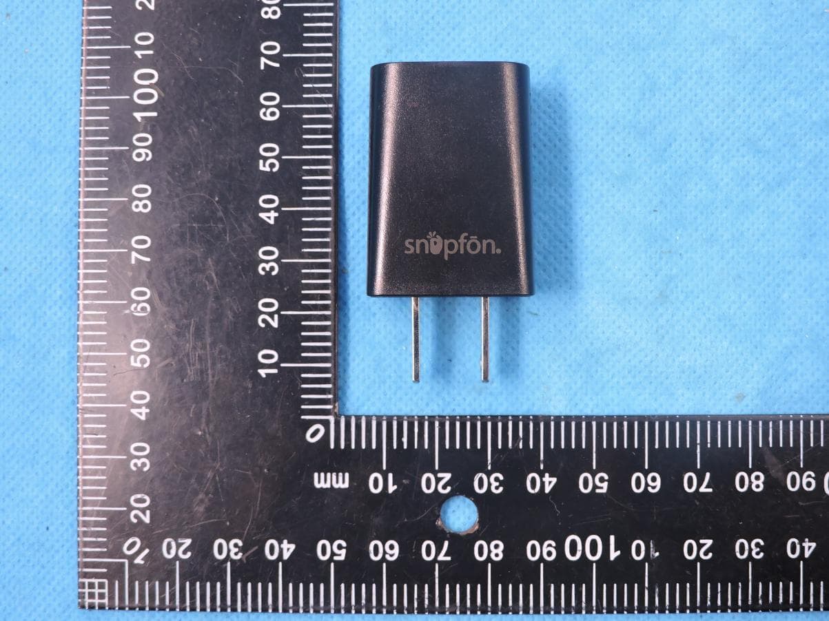4G senior phone - FCC ID 2AW56-EZFLIP2 - Excellus Communications, LLC (4)