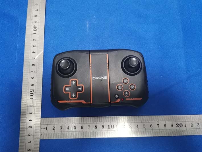 REMOTE CONTROL QUADCOPTER - FCC ID 2AW5F888HMF - SHANTOUSHI CHENGHAIQU ENYANG WANJU YOUXIANGONGSI (5)