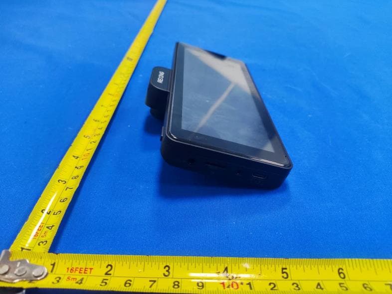 CarPlay - FCC ID 2AW5W-CPDUO686 - REXING INC. (4)