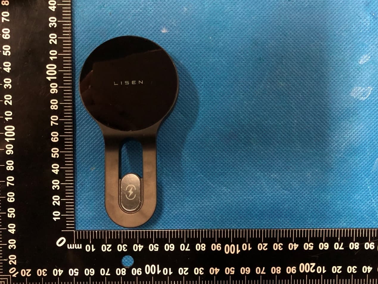 Car Magnetic Wireless Charging stand - FCC ID 2AW73-2E749 - Shenzhen Xiangdangwen Technology Co.,Ltd. (2)