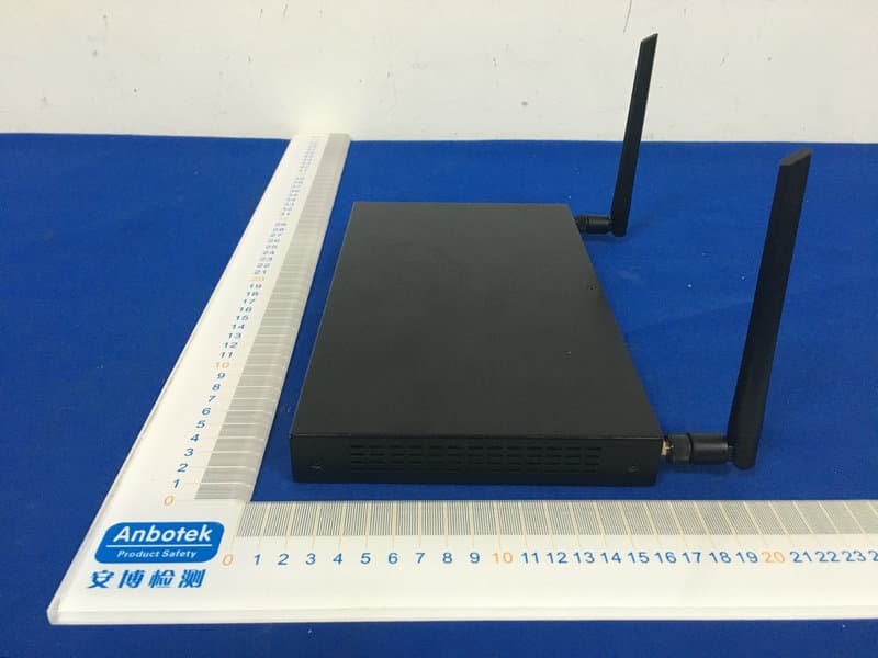 Multi-format 4K Switcher cum Scaler with built-in Wireless Presentation System - FCC ID 2AW9A-TS-100 - Aurora Multimedia Corp, USA (5)