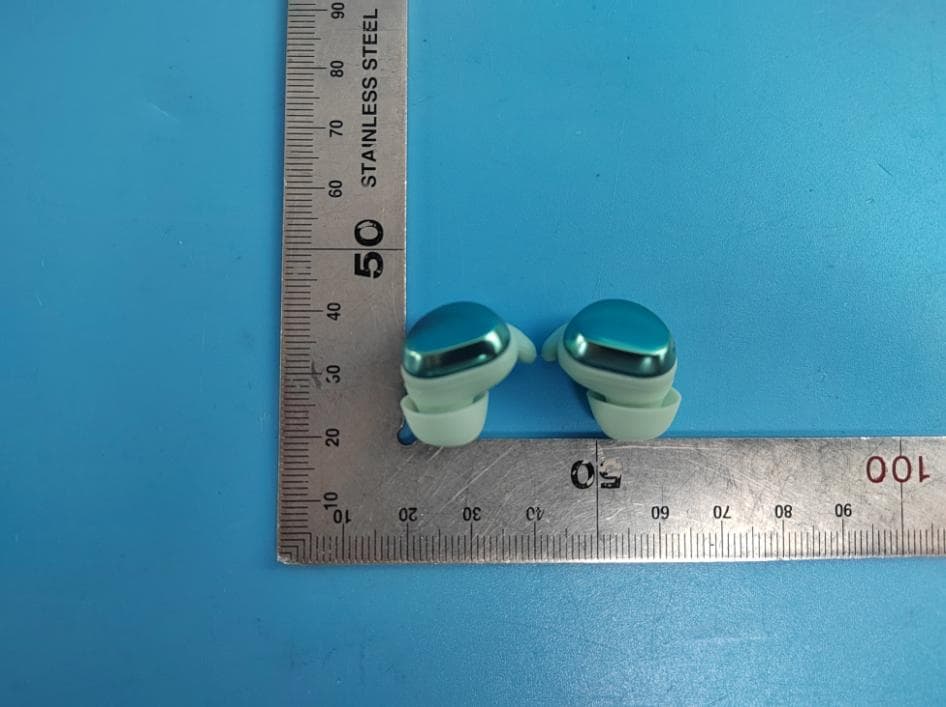 ULTRA COMPACT ANC/ENC TRUE WIRELESS EARBUDS - FCC ID 2AW9I-LPT05 - SOUND INNOVATION CO., LIMITED