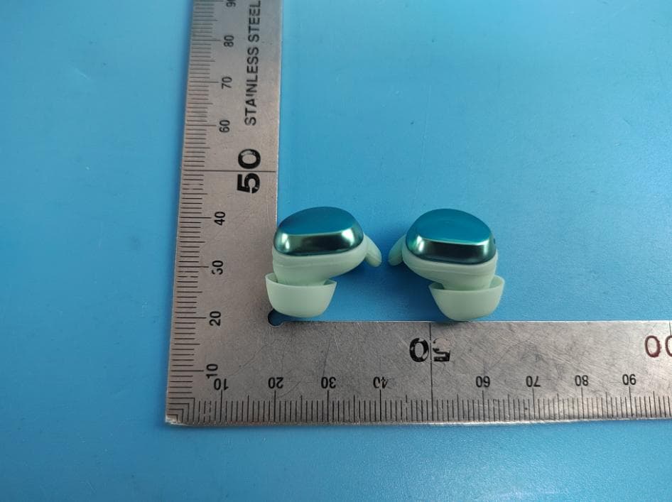 ULTRA COMPACT ANC/ENC TRUE WIRELESS EARBUDS - FCC ID 2AW9I-LPT05 - SOUND INNOVATION CO., LIMITED (2)