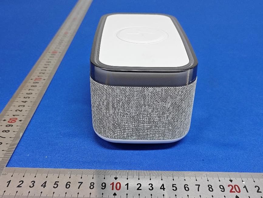 LED Wireless Charging Bluetooth Speaker - FCC ID 2AW9J-S300 - Shenzhen Xindongsheng Electronic Technology Co., Ltd. (3)
