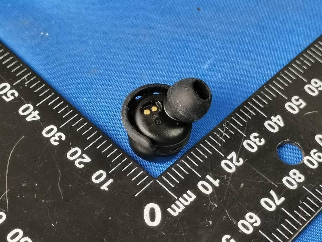 Wireless Earbuds - FCC ID 2AW9K-T20 - HUMBOLDT TECHNOLOGY (HK) LIMITED (5)