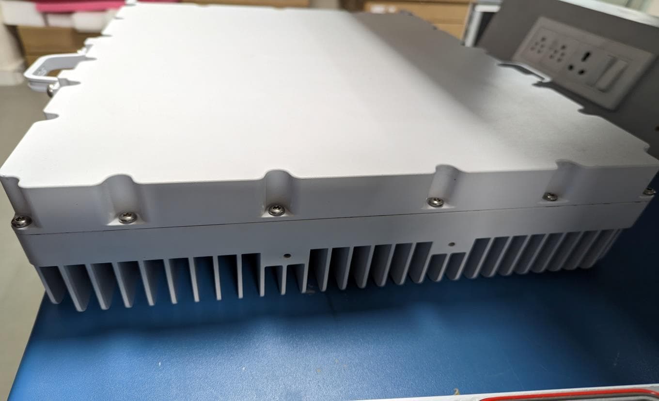 Mavenir Dual-band B25B66 RRU - FCC ID 2AWAS-901-00094 - Mavenir Systems Inc