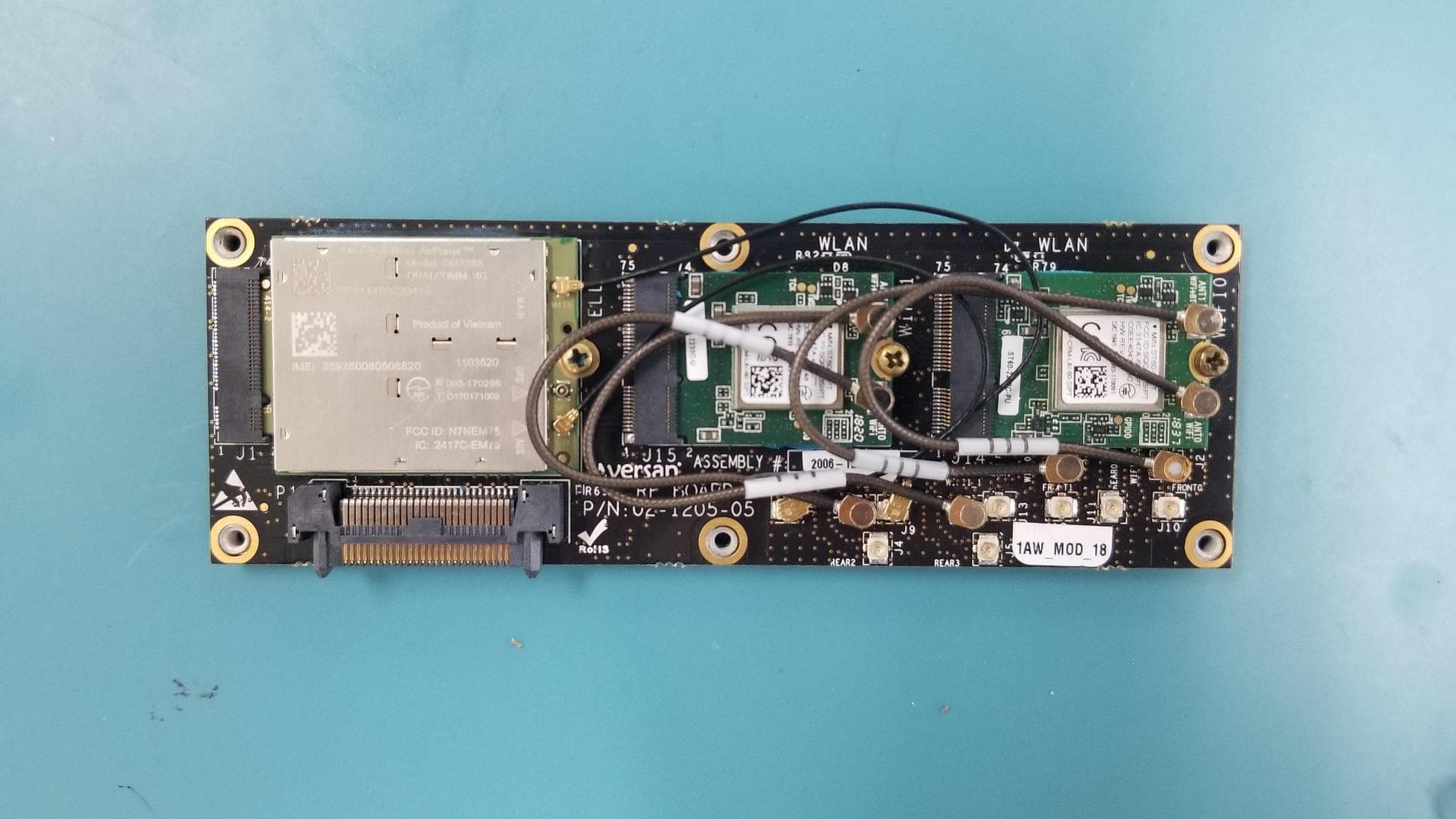 Cell and WiFi carrier with integrated RF switching - FCC ID 2AWBR002250 - Aversan Inc. (4)