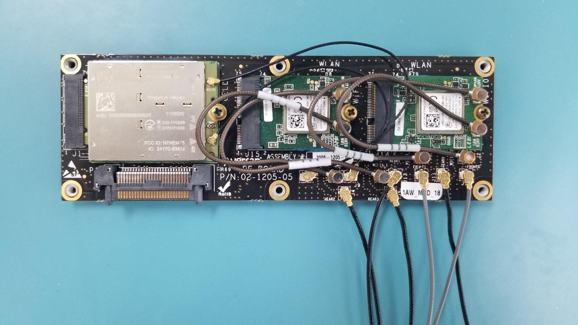 Cell and WiFi carrier with integrated RF switching - FCC ID 2AWBR002250 - Aversan Inc. (3)