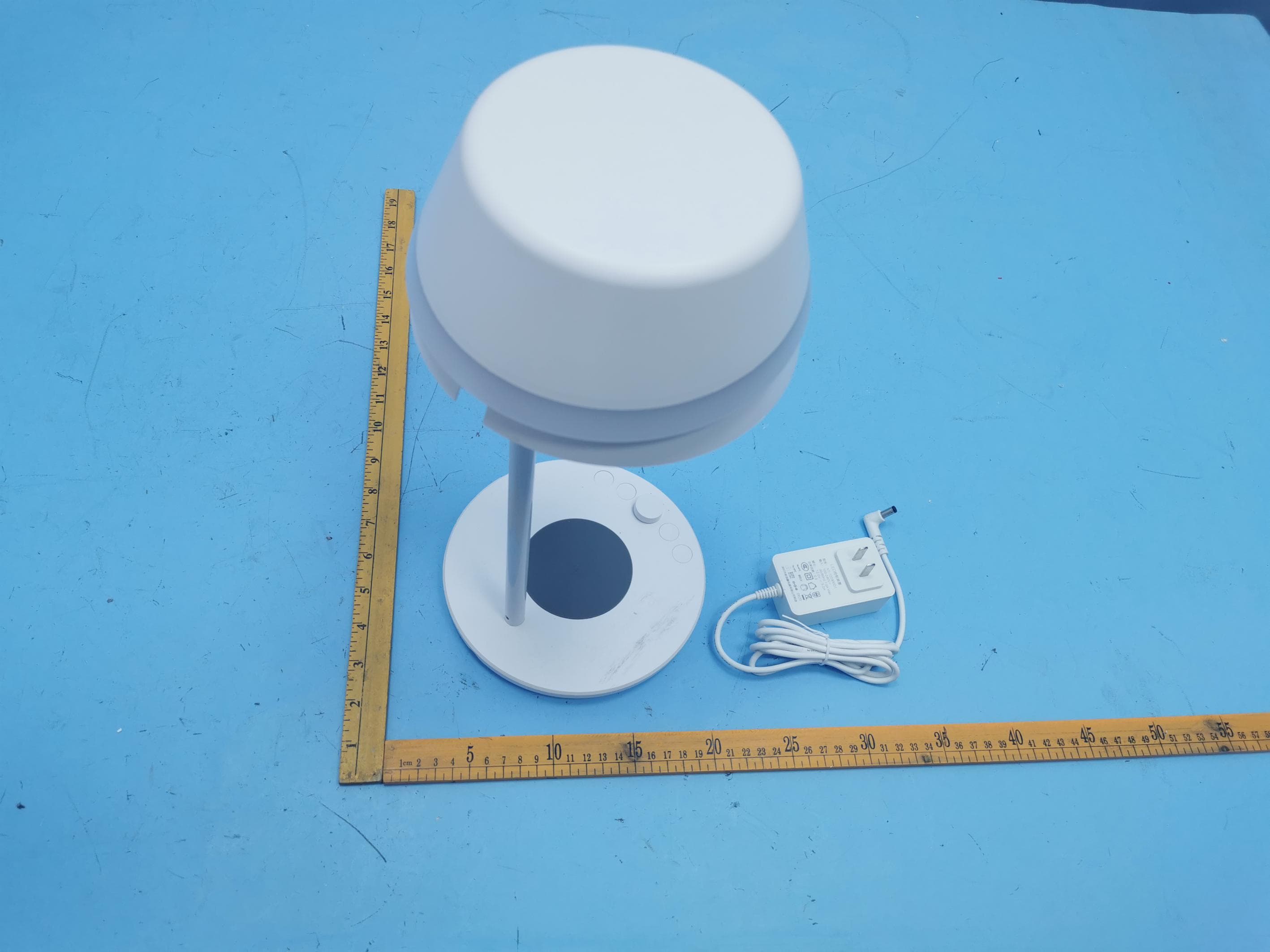 Smart Multi-color Table Lamp - FCC ID 2AWCB-KT-T03AWU - SHENZHENSHI KAIXIN GUANGDIAN CO.,LTD (3)
