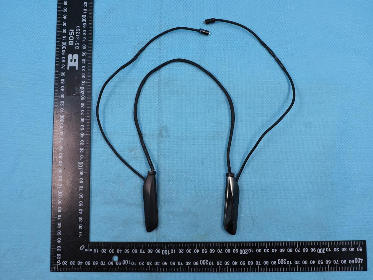 Bluetooth Output Decoding Upgrade Cable - FCC ID 2AWCQ-ITB05 - Ikko audio technology (sz) co., LTD (2)