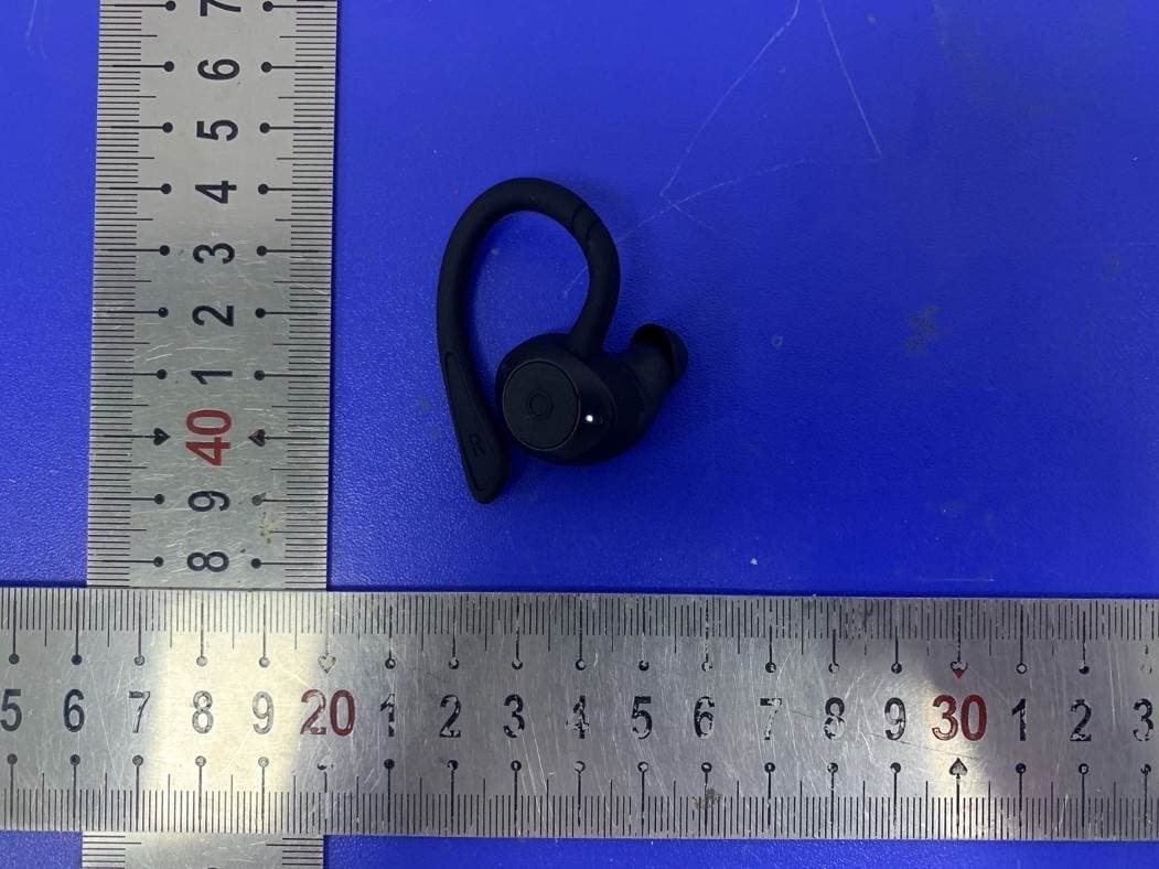 Echelon Ear Buds - FCC ID 2AWD4-ECHBUDS - Echelon Fitness Multimedia LLC (2)