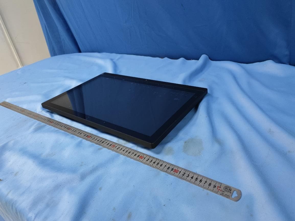 21.5 inch Screen-S - FCC ID 2AWD4-KS3288A - Echelon Fitness Multimedia LLC (3)