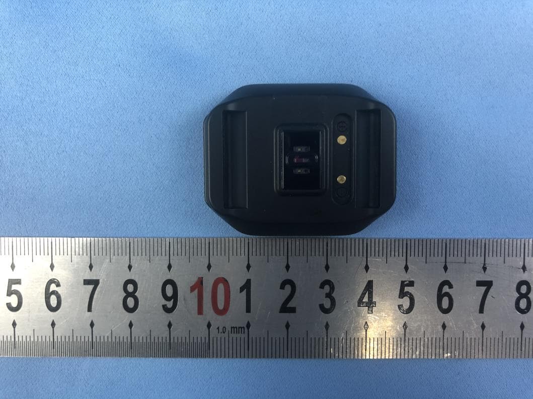 Heart rate Armband - FCC ID 2AWD4HW901 - Echelon Fitness Multimedia LLC (2)