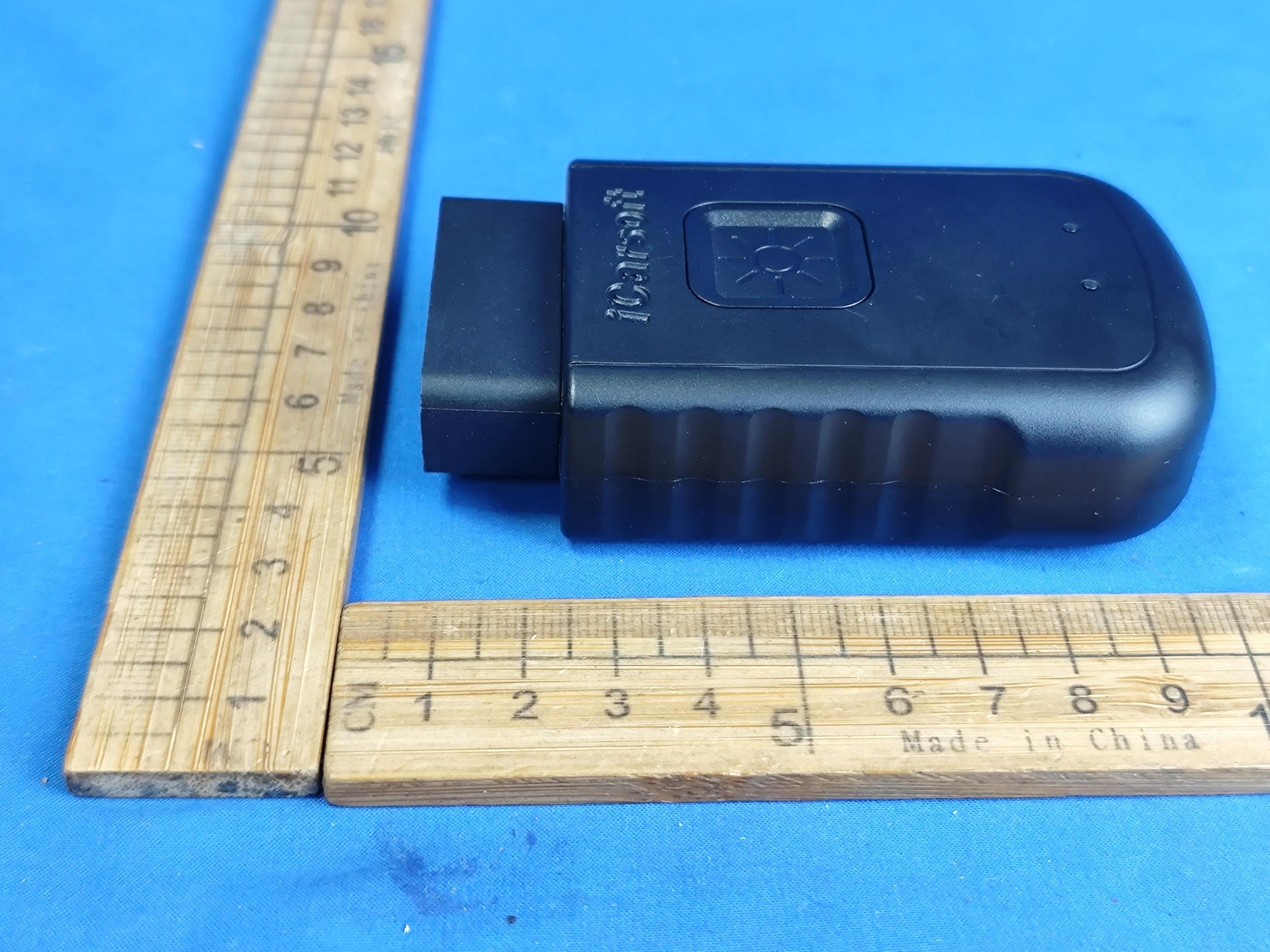 The wireless diagnostic interface - FCC ID 2AWD8-BTBVCIA - Icarsoft Technology Inc. (2)